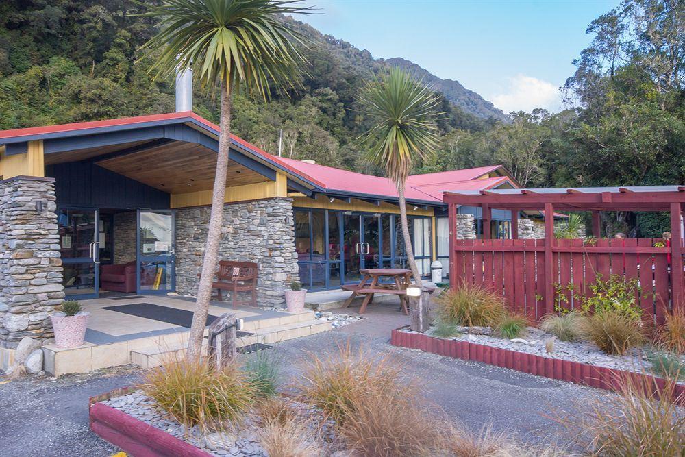 Haka House Franz Josef Hostel Екстериор снимка