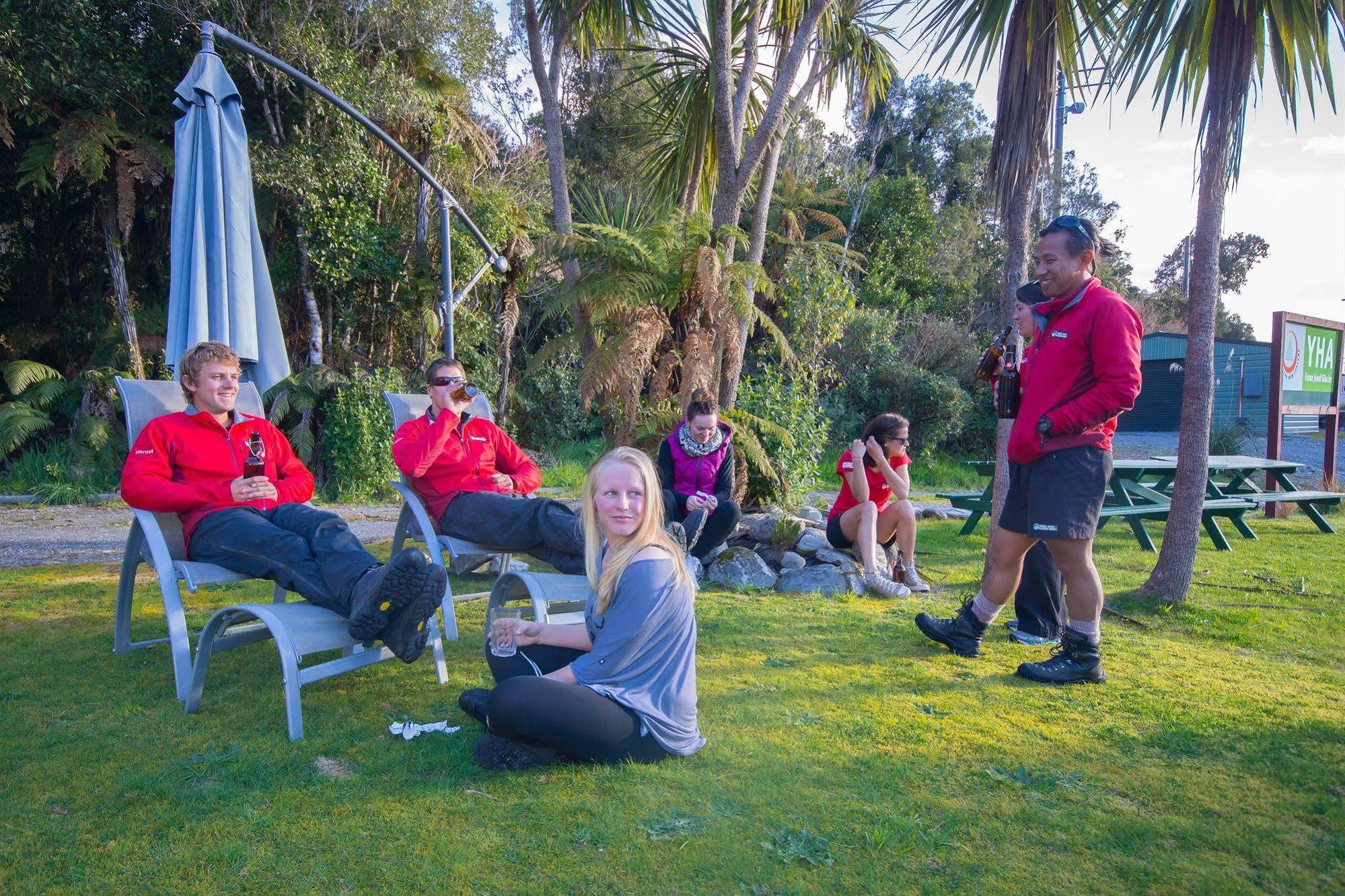 Haka House Franz Josef Hostel Екстериор снимка