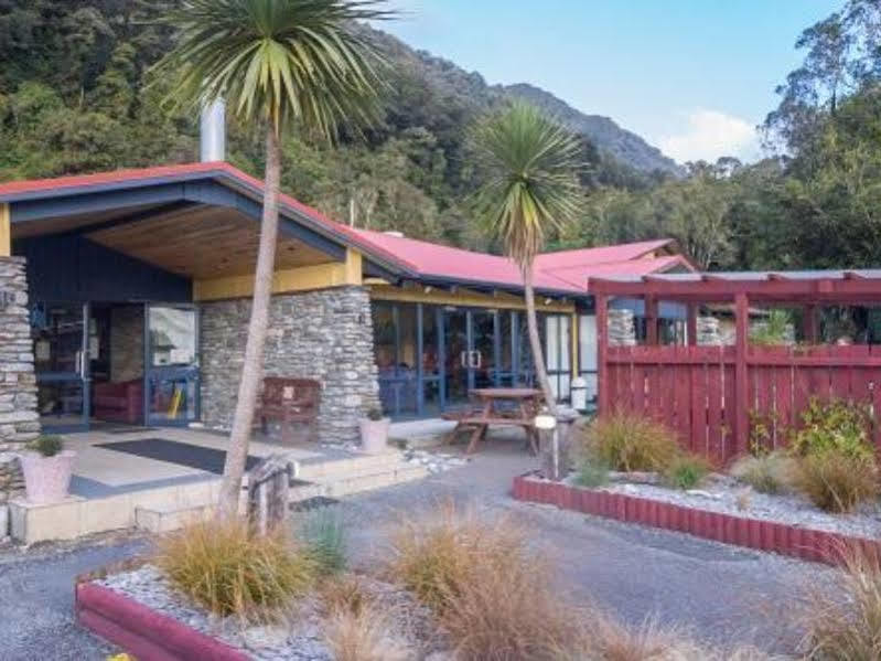 Haka House Franz Josef Hostel Екстериор снимка